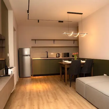 Apartment Dreams *